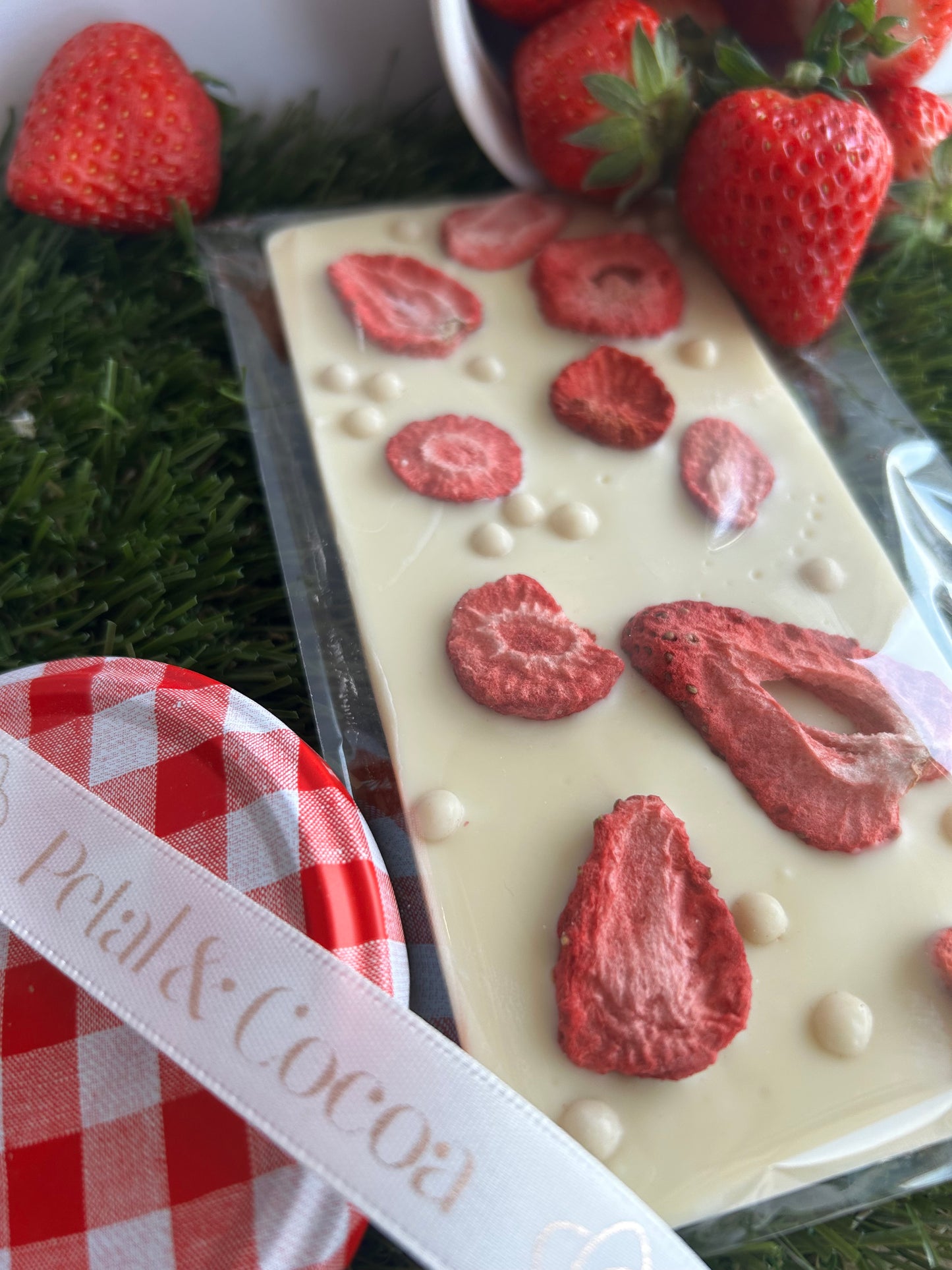 Strawberry Kisses Bar