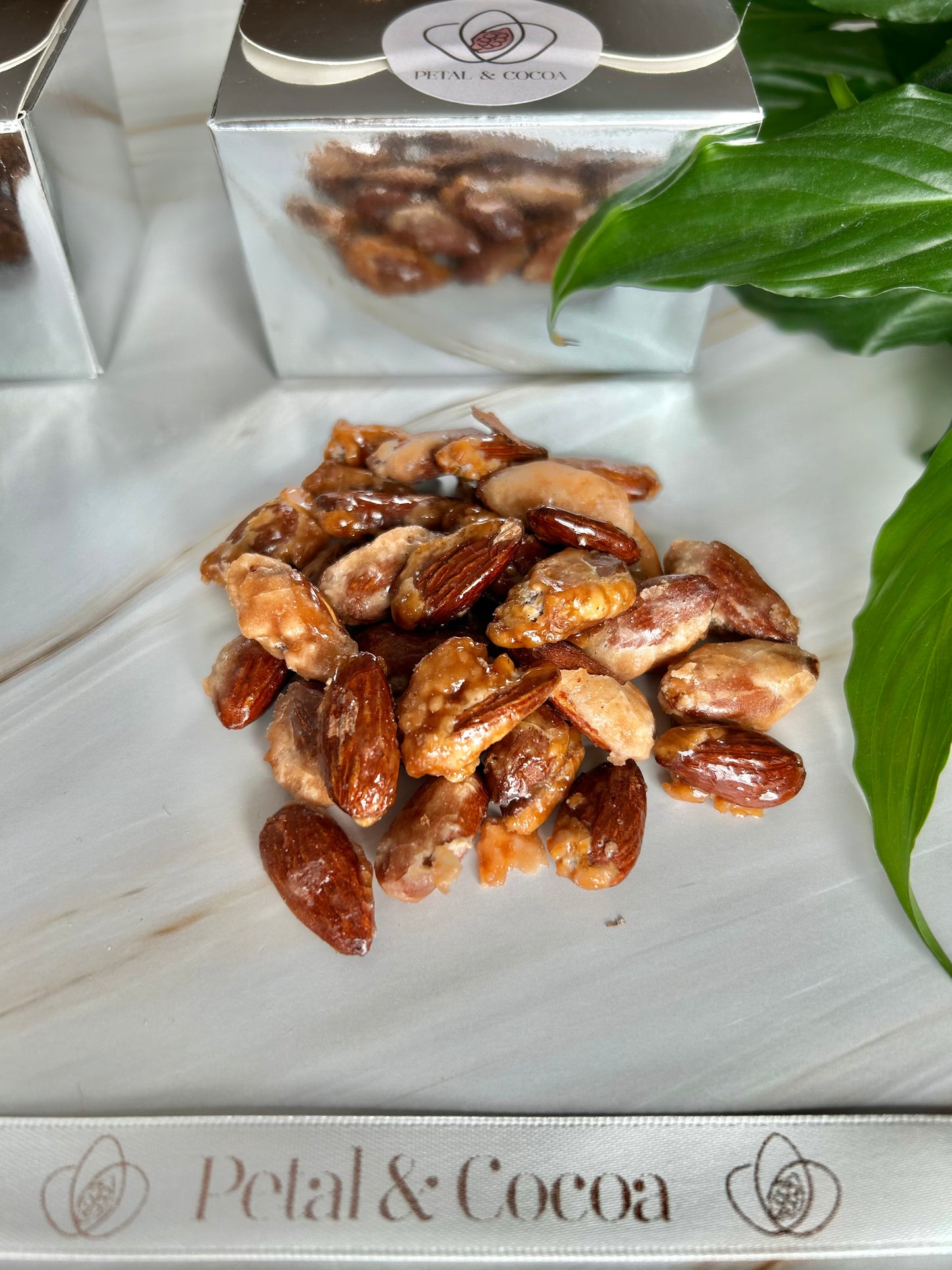 Vanilla Carmelised Almonds (125 g)